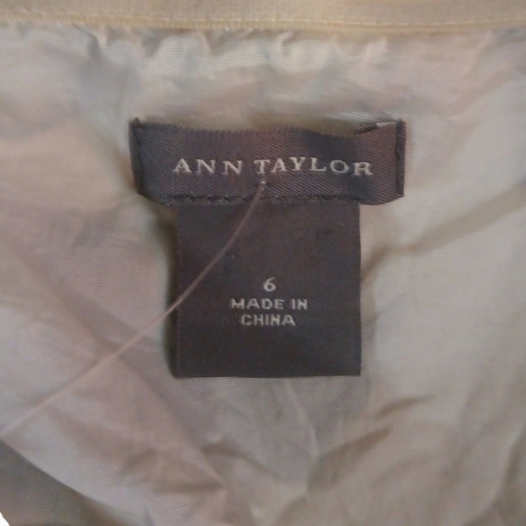 Ann Taylor 100% Silk White Halter Dress With Blue Flowers - Picture 2 of 4